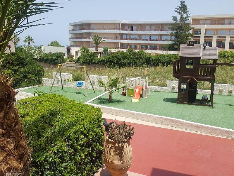 Jo An Beach Hotel Adelianos Kampos Dış mekan fotoğraf