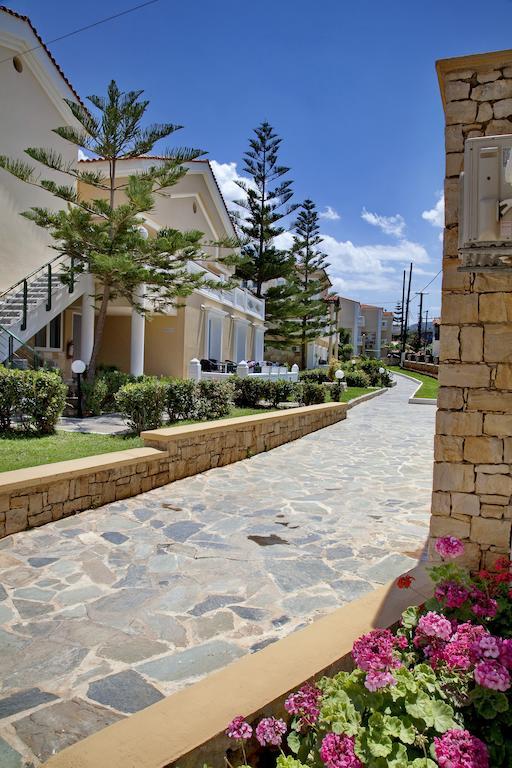 Jo An Beach Hotel Adelianos Kampos Dış mekan fotoğraf
