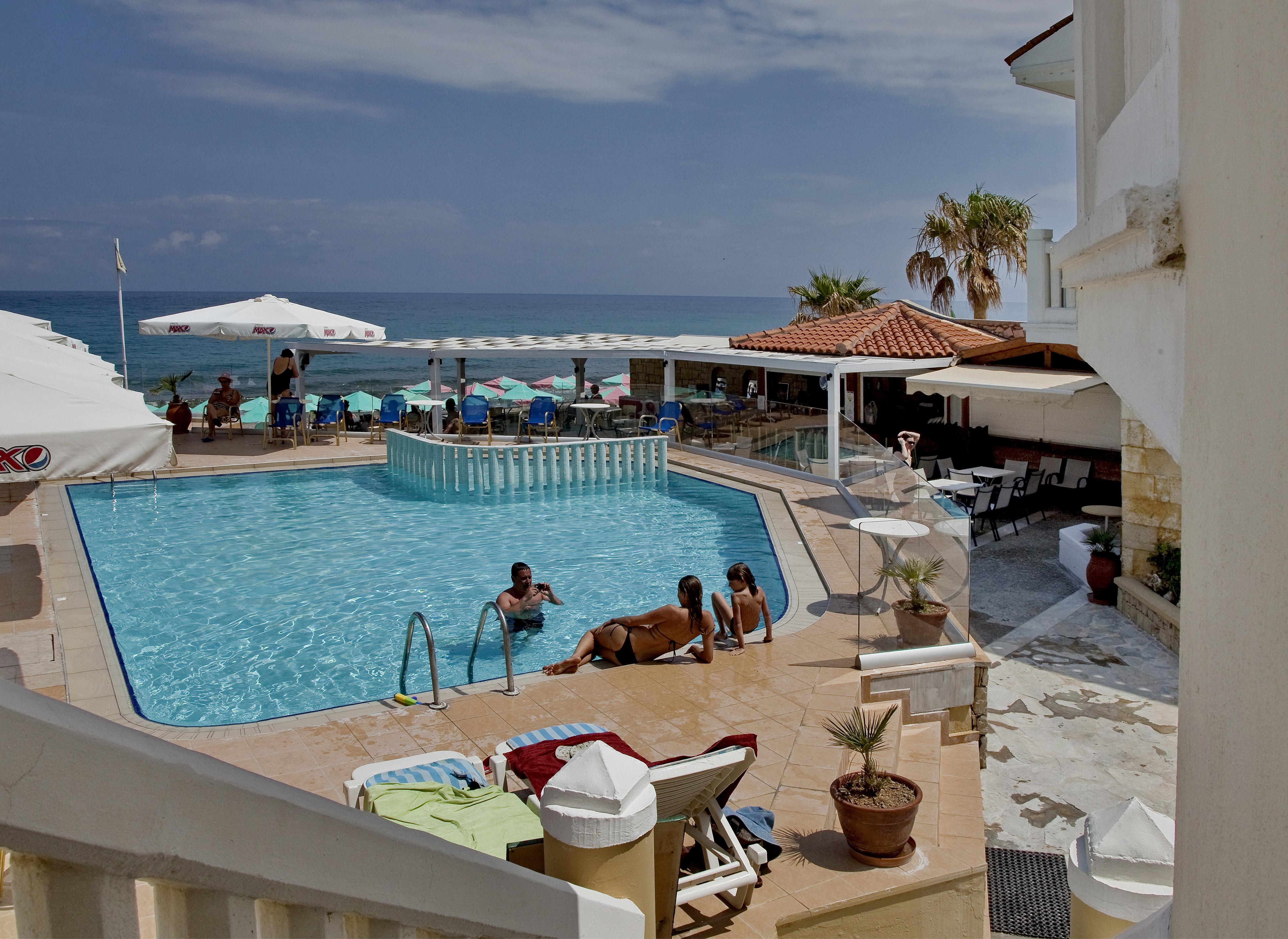 Jo An Beach Hotel Adelianos Kampos Dış mekan fotoğraf