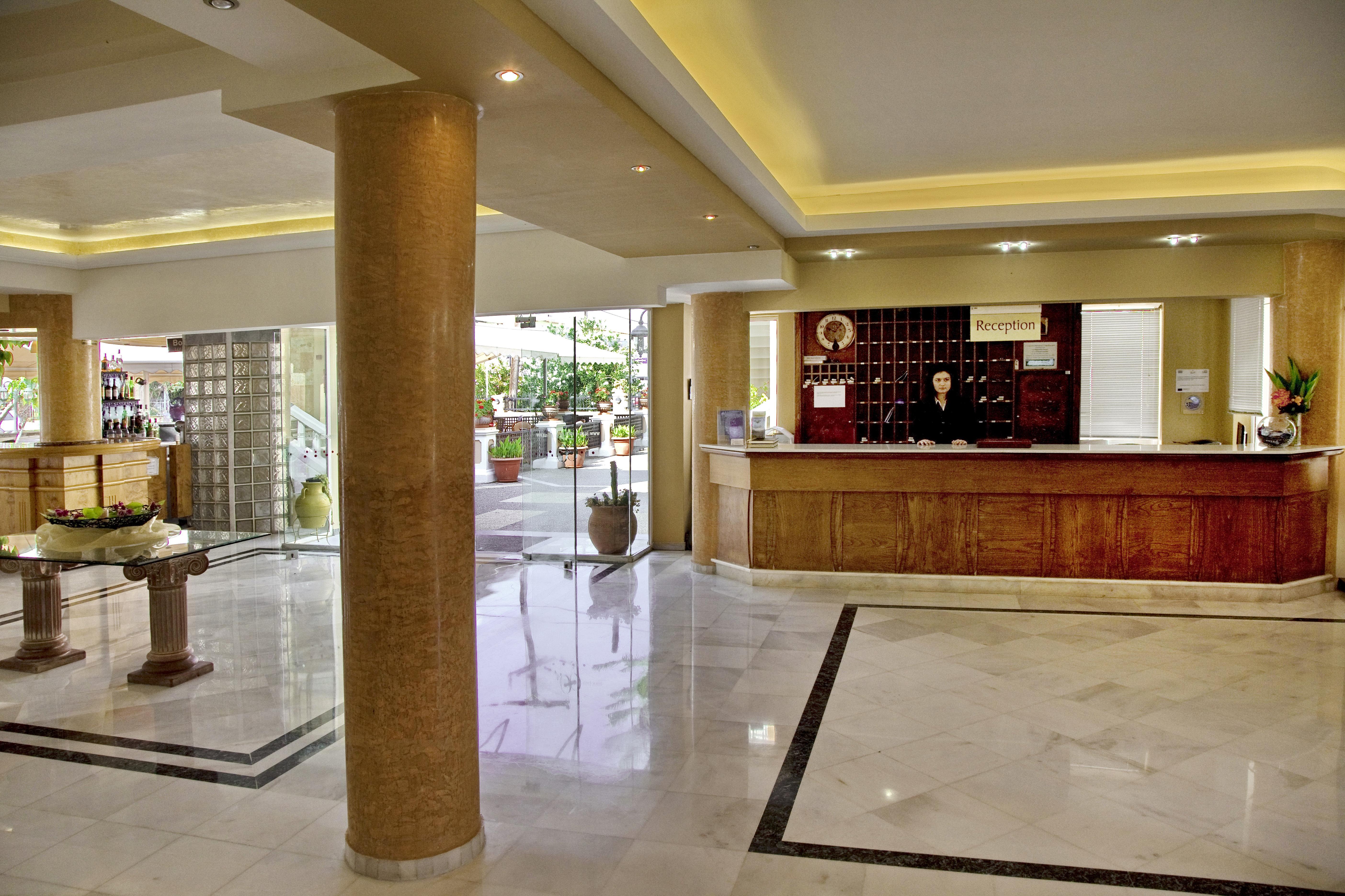 Jo An Beach Hotel Adelianos Kampos Dış mekan fotoğraf