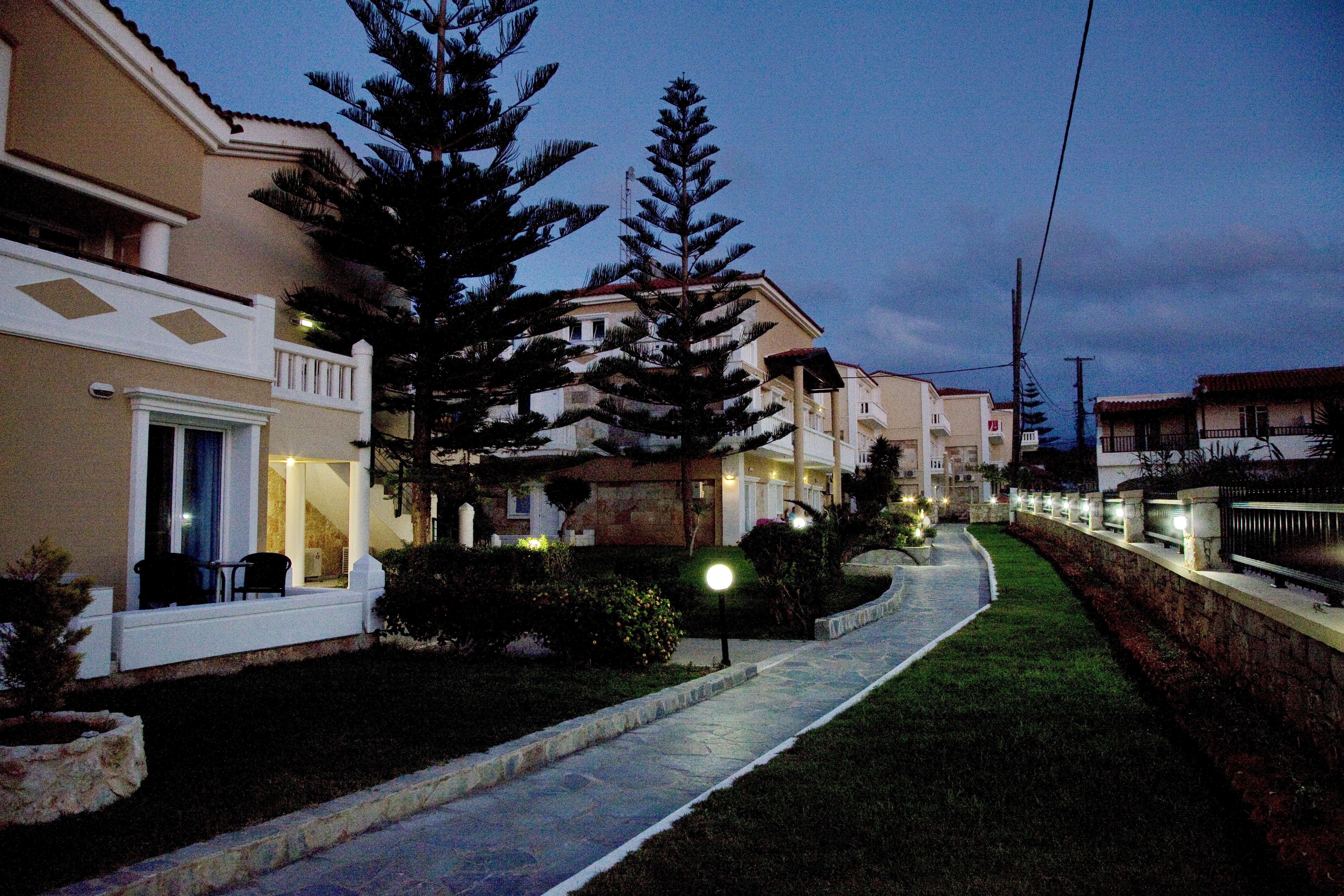 Jo An Beach Hotel Adelianos Kampos Dış mekan fotoğraf